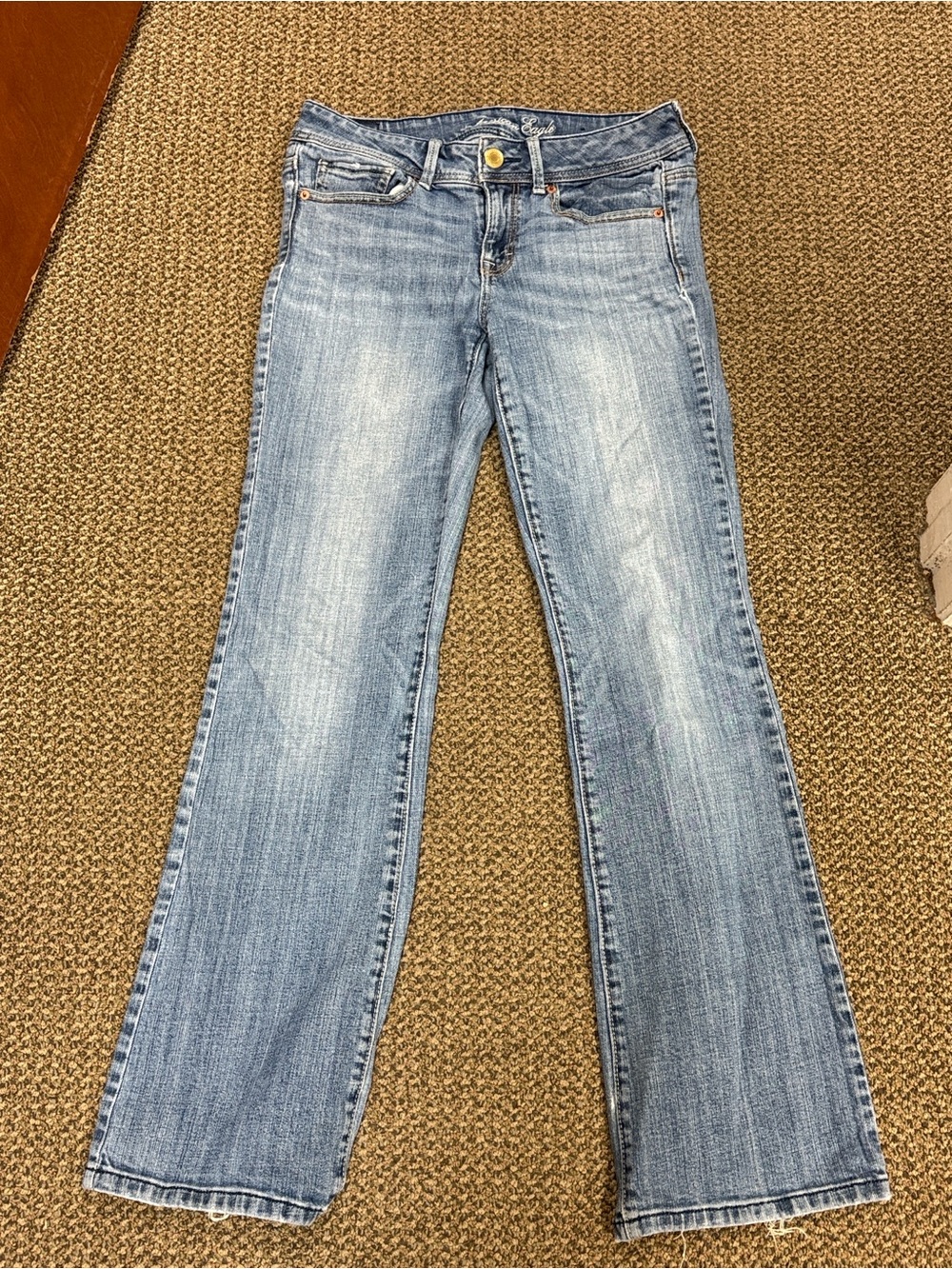 American Eagle Original Bootcut Stretch Jeans – Size 8 (31" Inseam)